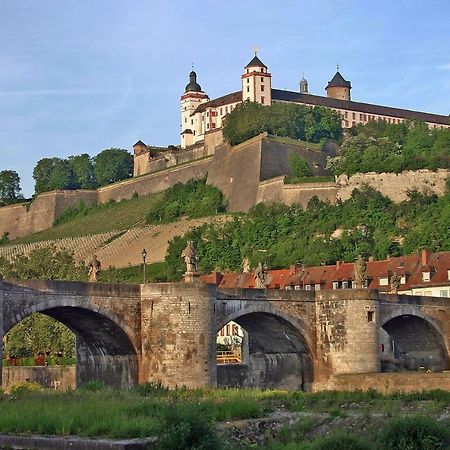 Central City Apartment - Direct View Of Main And Fortress Würzburg Eksteriør bilde